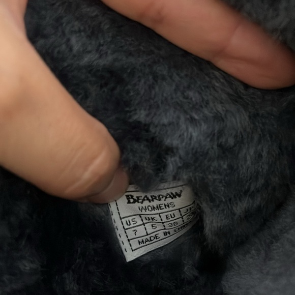 BEARPAW Emma short women’s classic winter slip on boots, size 7, great condition - Picture 6 of 11